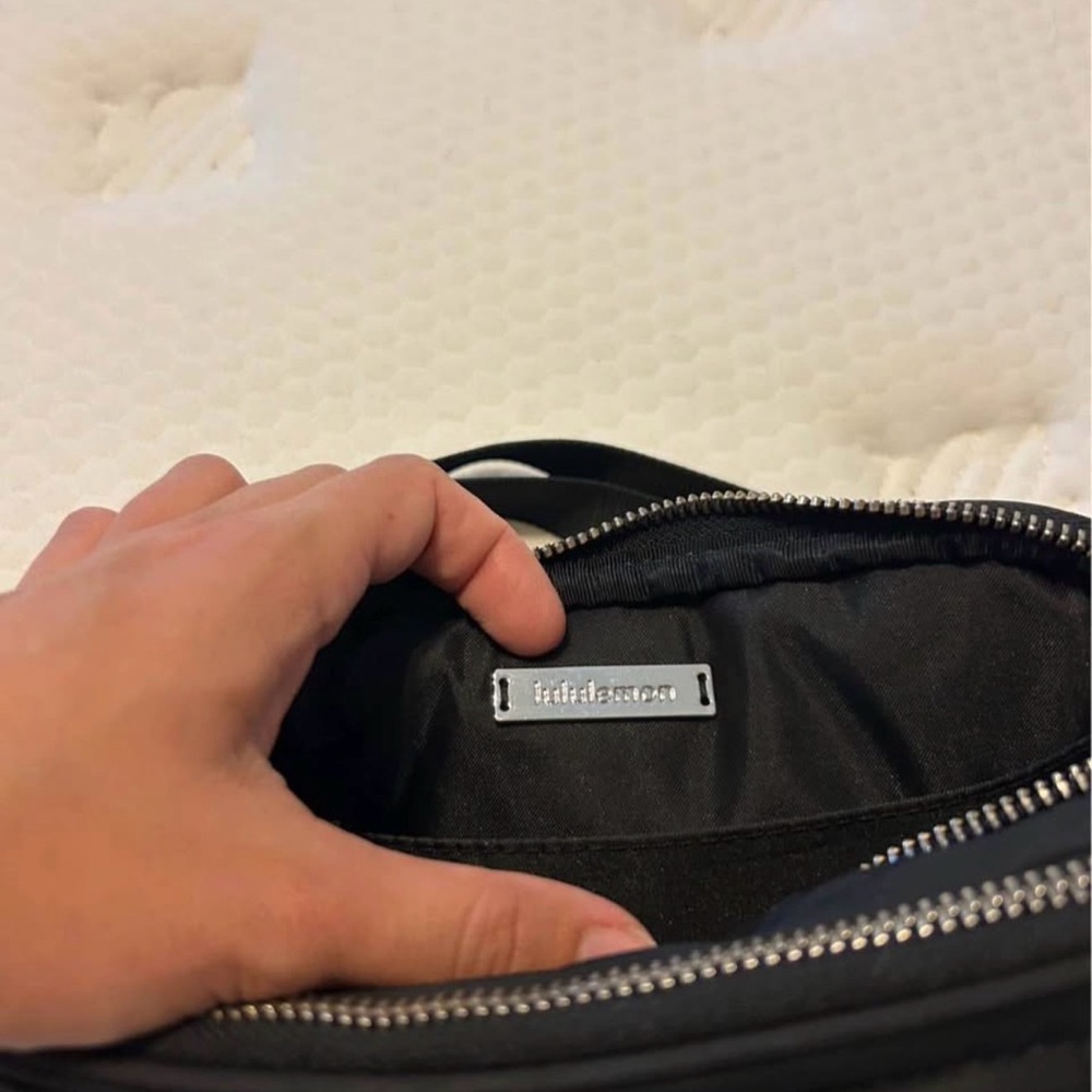 lululemon athletica Black Crossbody Bag - Picture 4 of 4